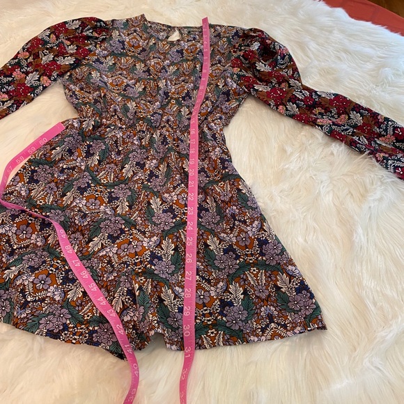 Nasty Gal flower boho long sleeved romper size 2 - Picture 4 of 16